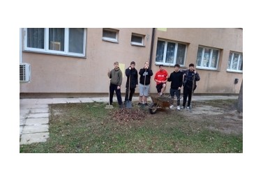 Jarní práce na domově mládeže