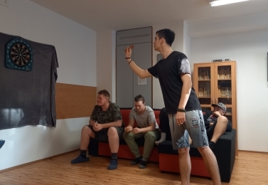 Turnaj v šipkách na DM1